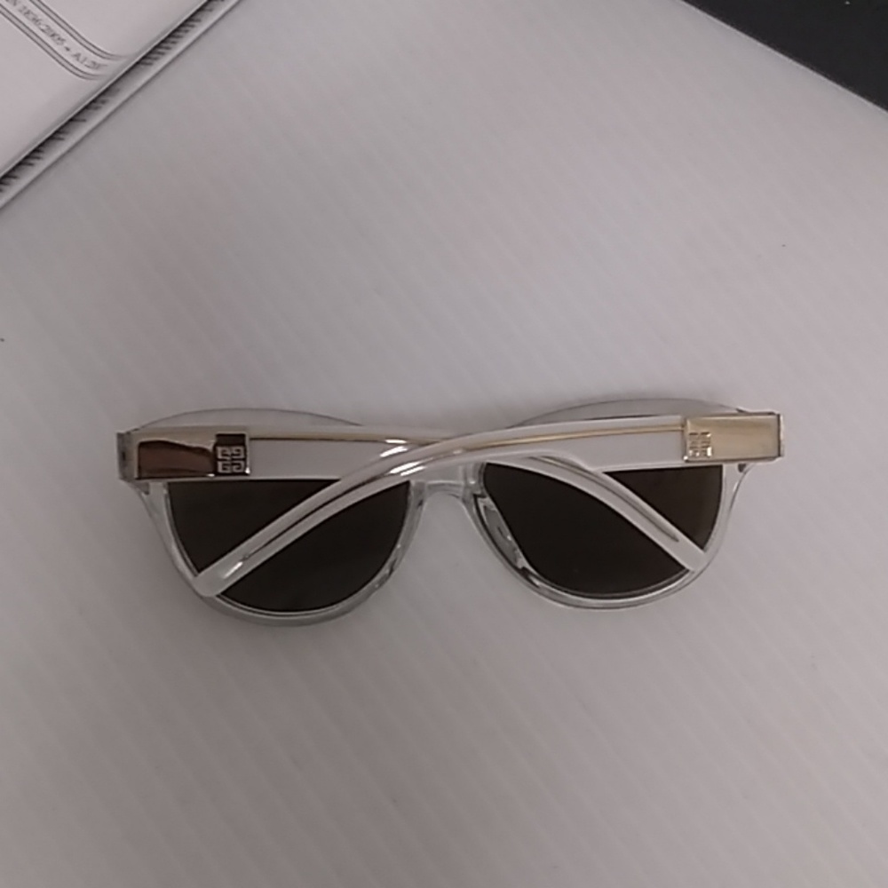 Givenchy Mirror Sunglasses Sgv770 Cat Eye View 5